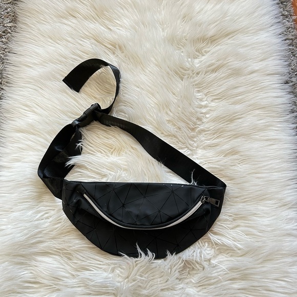 Black Fanny pack - Picture 1 of 3